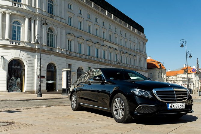 Luxury Transport From/To Warsaw – Vilnius / International Airport by Private Car