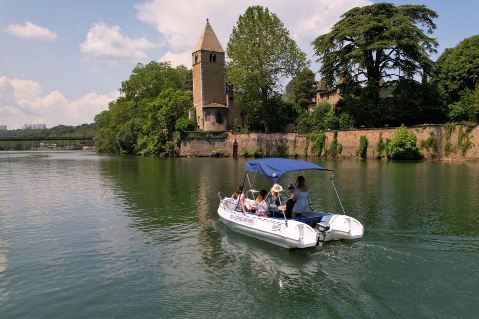 1 lyon from confluence to barbe island in electric boat Lyon: From Confluence to Barbe Island in Electric Boat