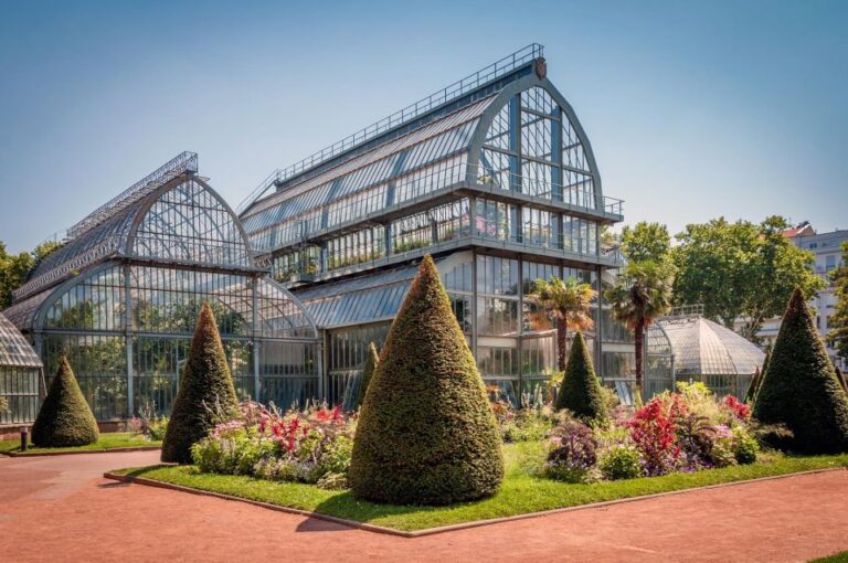 Lyon: Parc De La Tête Dor Urban Park Walking Tour