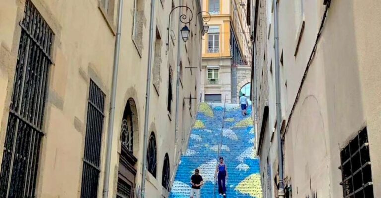 Lyon: Street Art & Street Food Tour