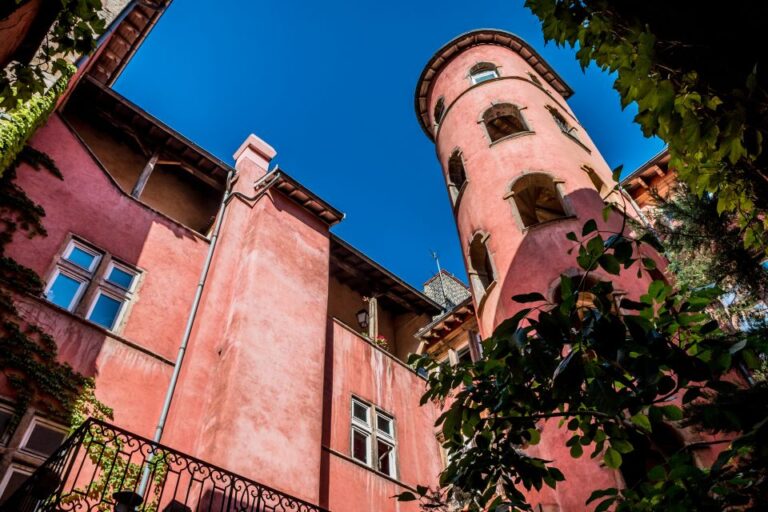 Lyon: UNESCO Districts Private Guided Walking Tour