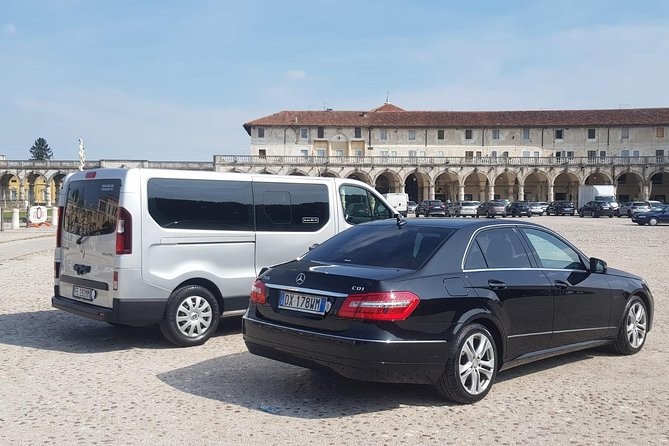 Madrid Airport (MAD) to Madrid - Round-Trip Private Van Transfer - Meeting and Pickup Instructions