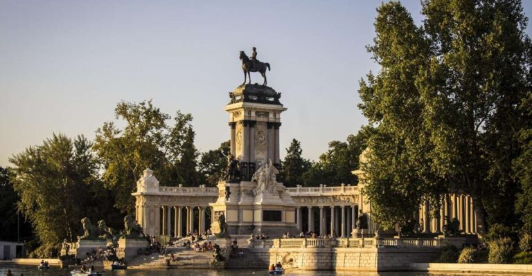 Madrid: Cibeles Rooftop & Retiro Park Guided Walking Tour