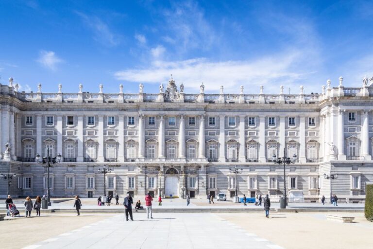 Madrid: Royal Palace Monolingual Guided Tour