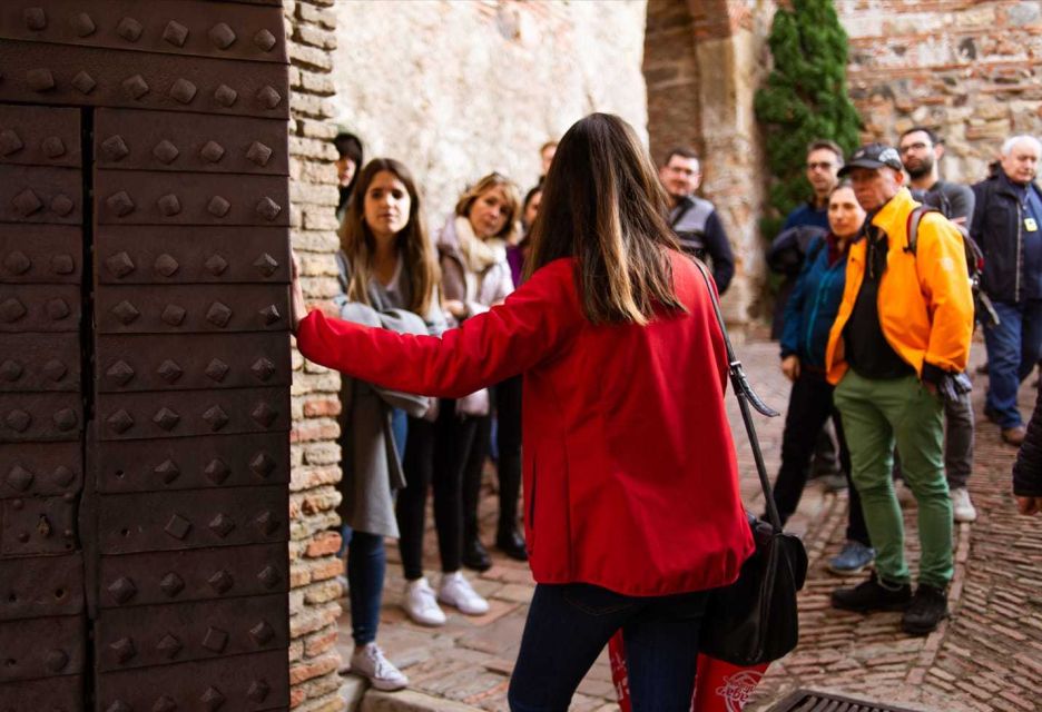 1 malaga alcazaba and roman theatre guided tour with entry Málaga: Alcazaba and Roman Theatre Guided Tour With Entry