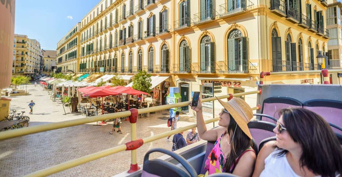 Malaga: City Sightseeing Hop-On Hop-Off Bus Tour