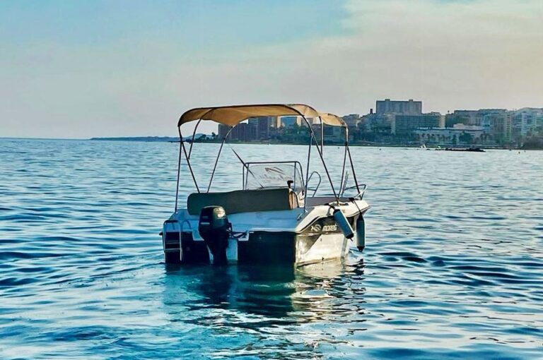 Malaga: Sunset Speedboat Sailing Tour