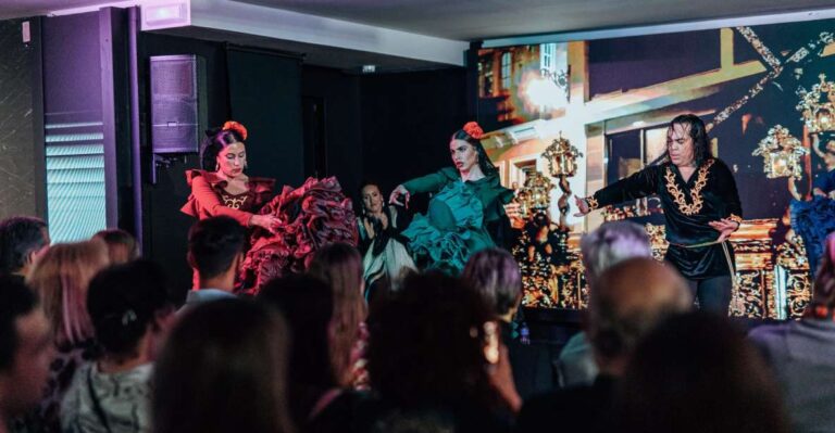 Malaga: Tablao Flamenco Show Antojo & Optional Dinner