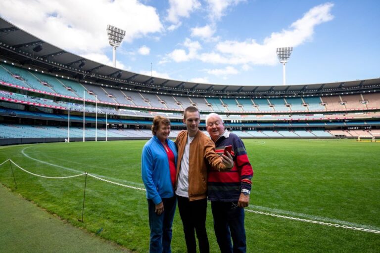 Melbourne Sports Lovers Morning Tour