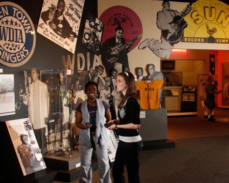 Memphis: Rock ‘N’ Soul Museum With Audio Tour