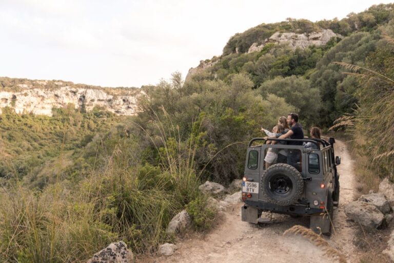 Menorca: Island Discovery Jeep Tour