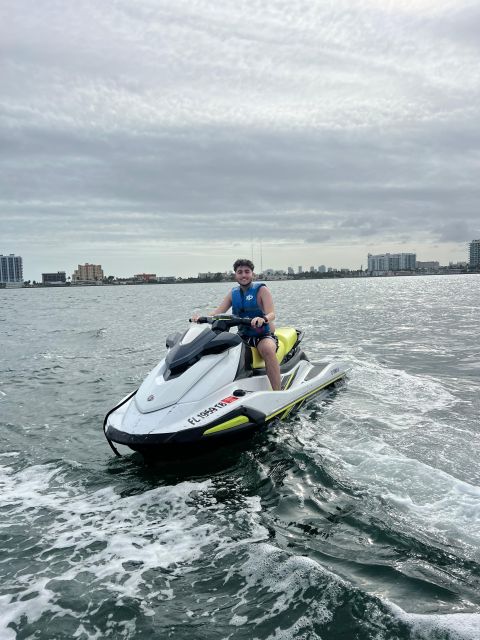Miami: Miami Beach Jetski Ride With Boat and Drinks