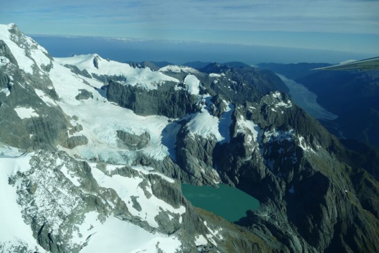 Milford Sound & Big 5 Glaciers Scenic Flight From Queenstown