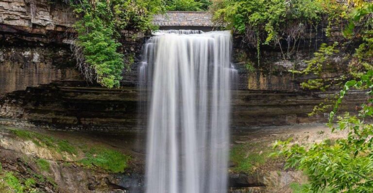 Minnehaha Falls: A Self-Guided Audio Tour of Minneapolis