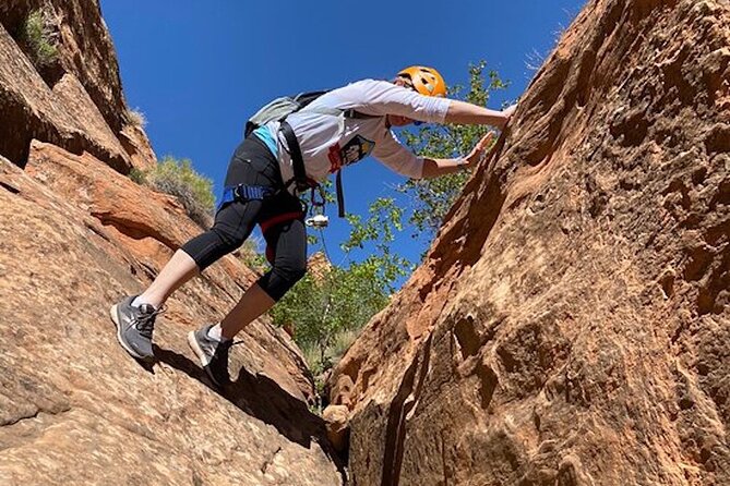 Moab Canyoneering – Short Day