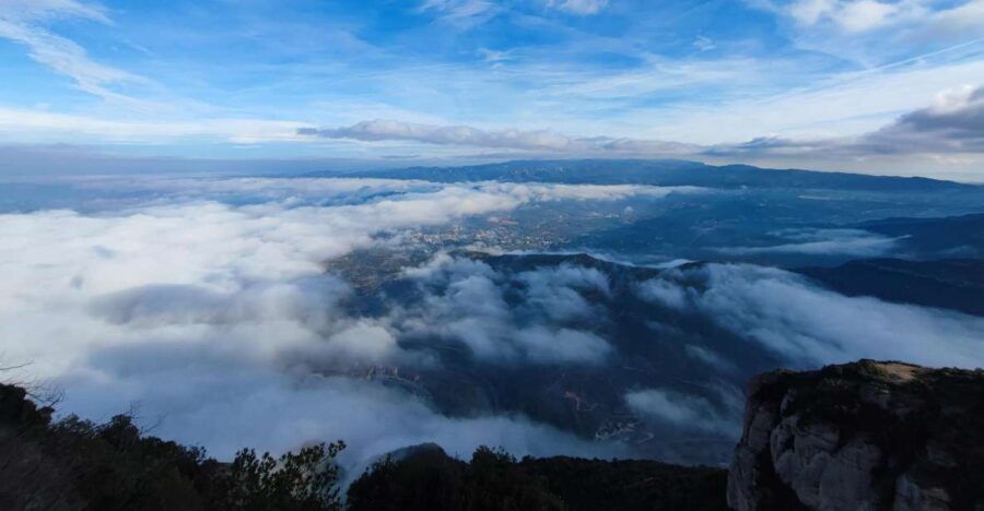 Montserrat Small Group Tour With Train and Cable Car