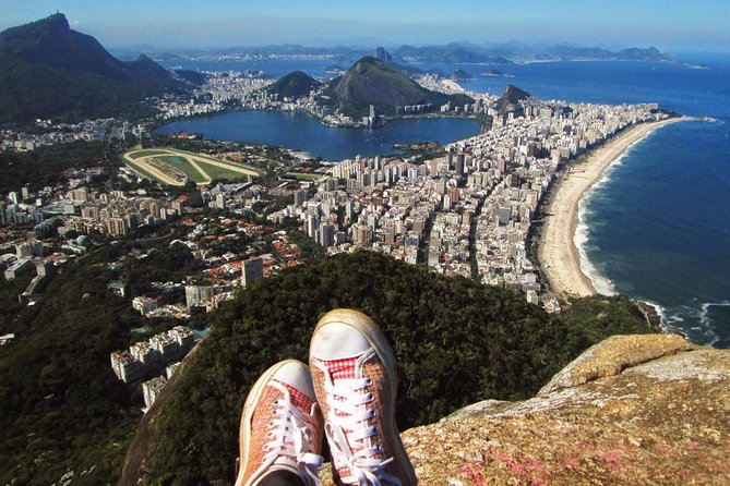 Morro Dois Irmãos Hike & Vidigal Favela Tour With Transfer - Tour Highlights