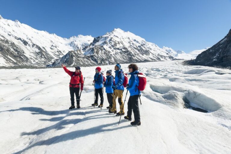 Mount Cook: 3-Hour Tasman Glacier Helicopter Ride and Hike