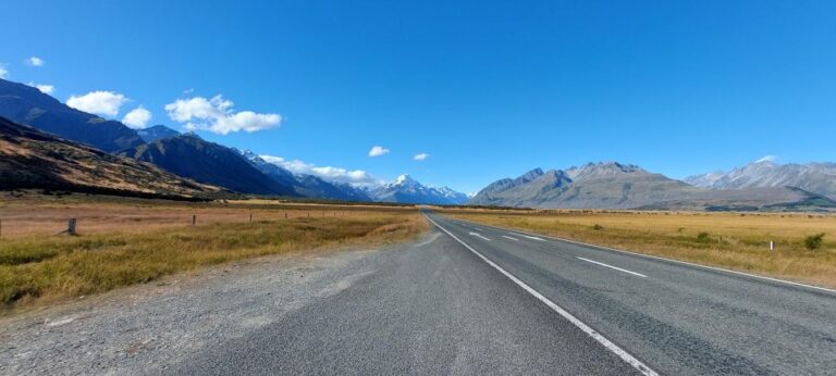 Mt Cook Tour: Return to Queenstown, Christchurch or Dunedin