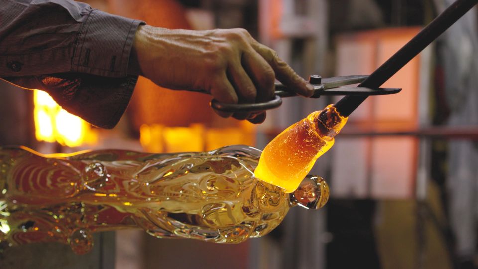 Murano: Make Your Item With a Glass Master and Take It Home