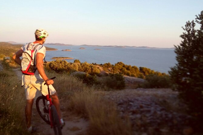 Murter Island Bays by Bike