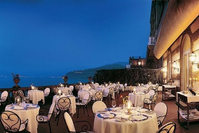 Naples: Romantic Gourmet Dinner on the Rooftop Terrace