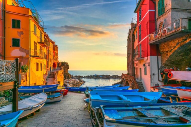 Nature and Heritage of Cinque Terre Family Walking Tour