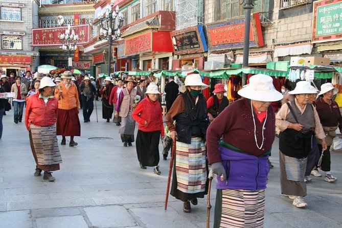 Nepal, Tibet & Bhutan Tour Start & End in Kathmandu, Visit Lhasa, Paro & Thimpu