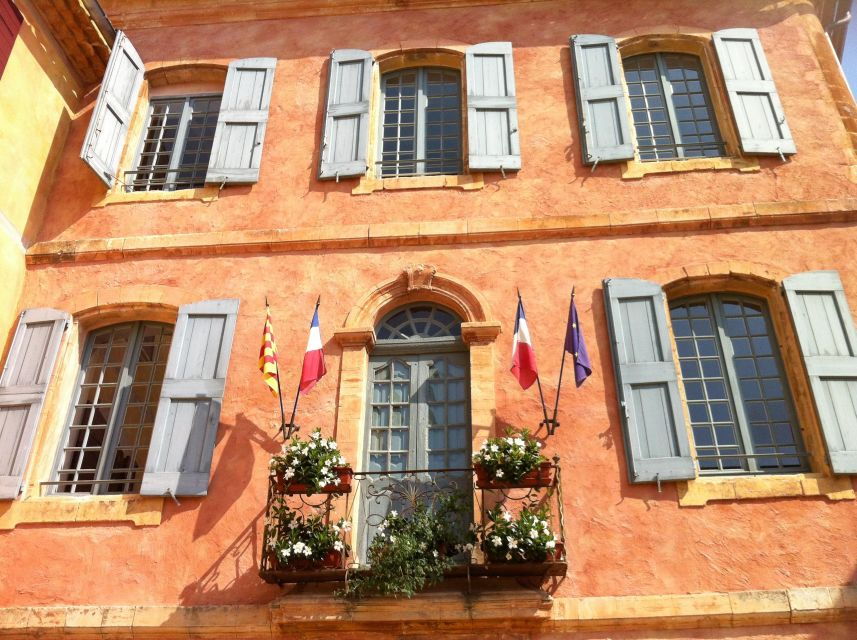 NEW Luberon Villages Full-Day Tour From Aix-En-Provence