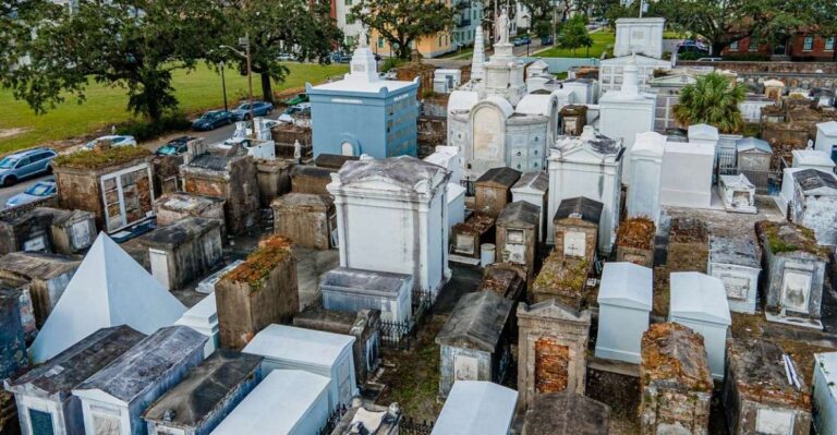 New Orleans: Walking Tour Inside St. Louis Cemetery No. 1