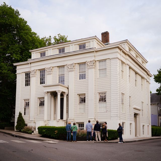Newport: Golden to Gilded Age Guided Walking Tour