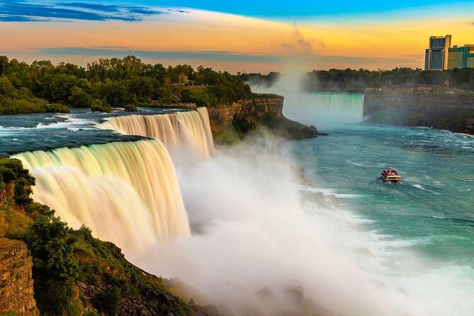 Niagara Falls Night Illumination Tour: American, Bridal and Horseshoe Falls