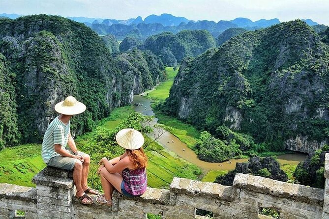 1 ninh binh full day tour with hoa lu trang an and mua cave Ninh Binh Full Day Tour With Hoa Lu, Trang an and Mua Cave