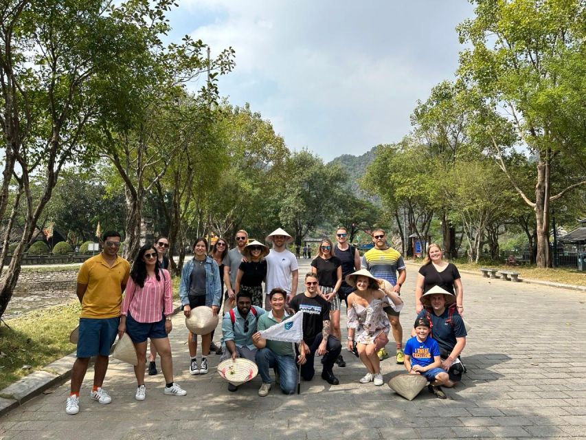 Ninh Binh – Hoa Lu – Tam Coc – Mua Cave Day Trip, Boat, Bike