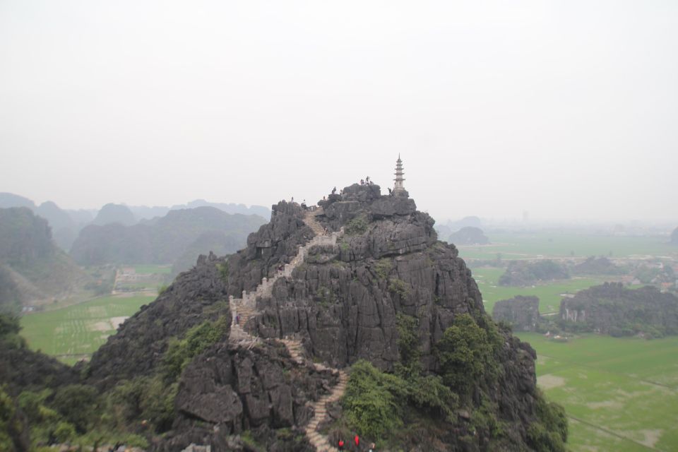 1 ninh binh luxury day trip to hoa lu trang an mua cave Ninh Binh Luxury Day Trip to Hoa Lu - Trang an - Mua Cave