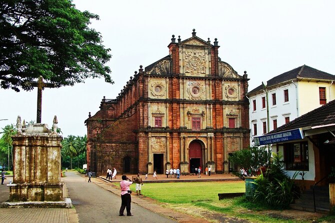Old Goa Churches, Temples & Spice Plantation With “Goan” Lunch