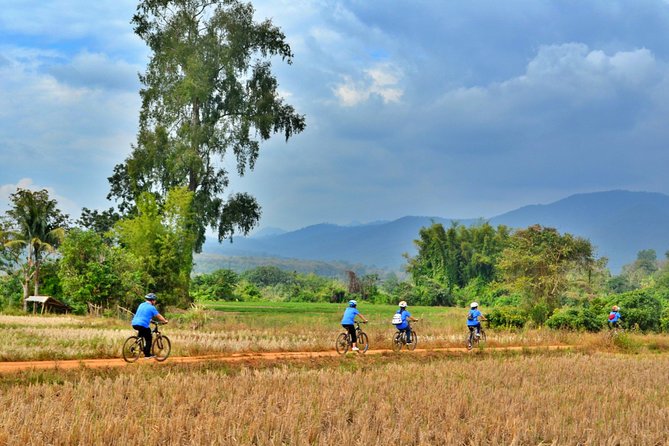 Overnight Mae Taeng Valley Cycling and Waterfall