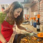 1 paella cooking class with sangria in bilbao Paella Cooking Class With Sangria in Bilbao