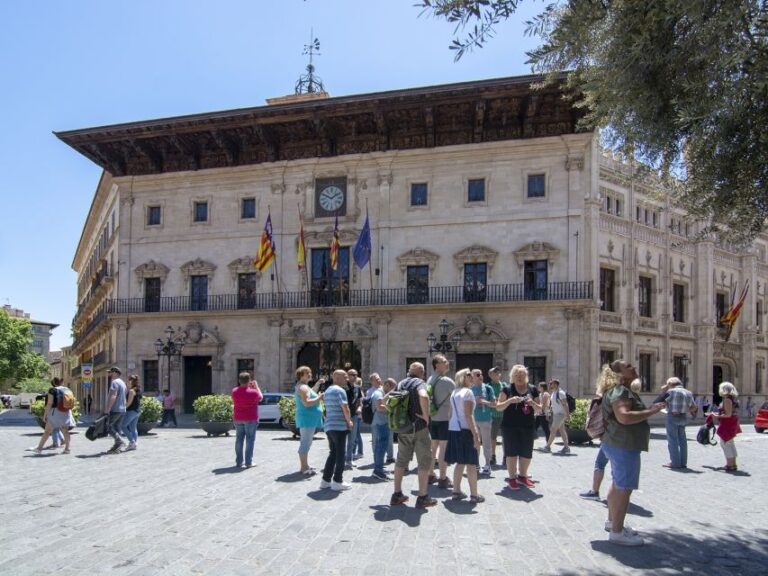 Palma De Mallorca: Old Town and Cathedral Tour