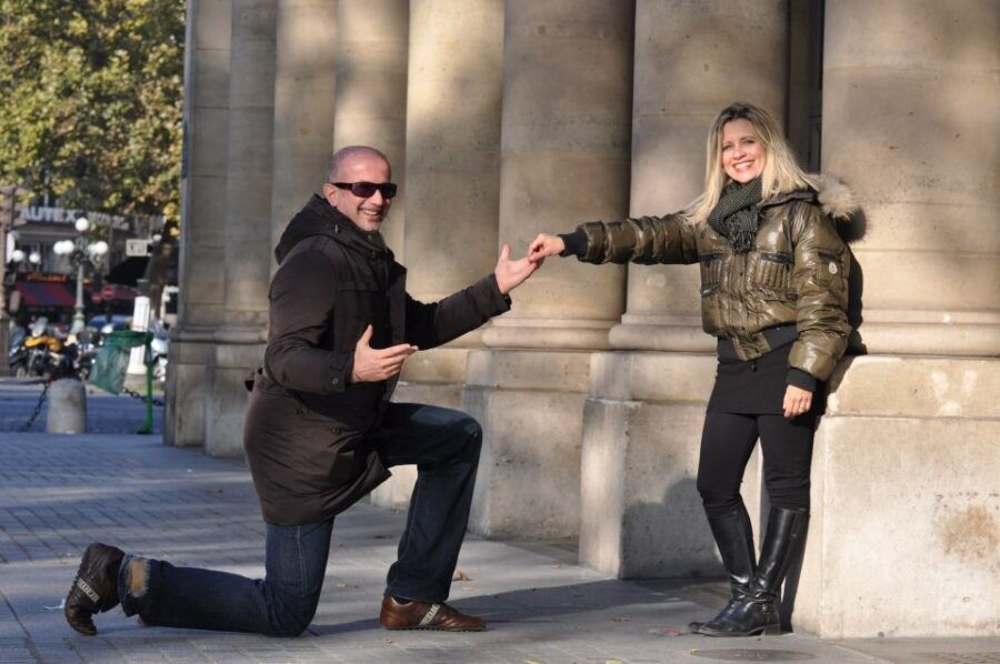 Paris 2-Hour Private Walking Tour With a Photographer