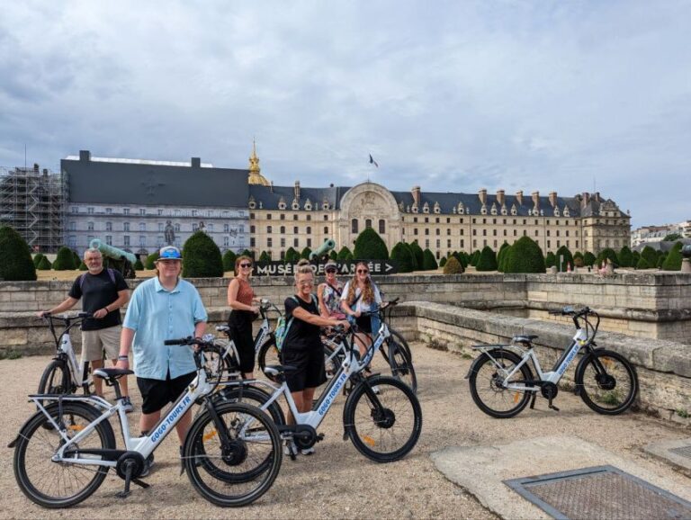 Paris: Afternoon E-Bike Guided Small Group Tour