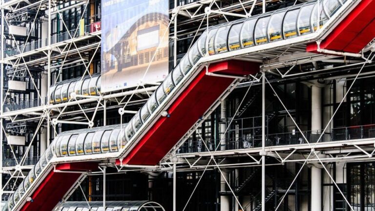 Paris: Centre Pompidou Self-Guided Audio Tour