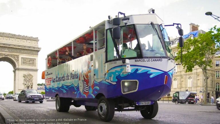 Paris: City and River Seine Tour on an Amphibious Bus