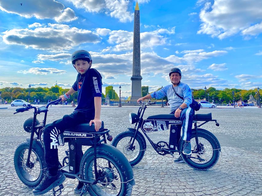 1 paris eiffel tower and notre dame night tour by e bike Paris: Eiffel Tower and Notre Dame Night Tour by E-Bike