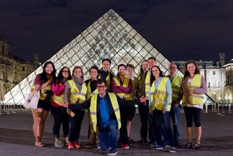 Paris: Evening Bike and Boat Tour