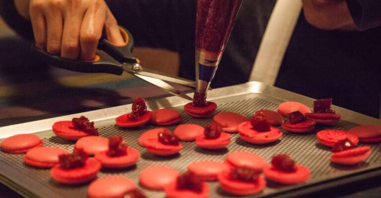 Paris: French Macarons Baking Class With a Parisian Chef