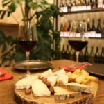 1 paris french wine and cheese pairing Paris : French Wine and Cheese Pairing
