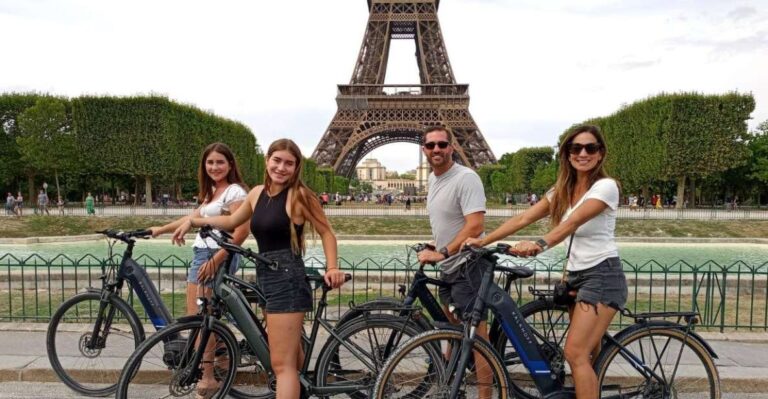 Paris: Guided Private E-bike Sightseeing Tour