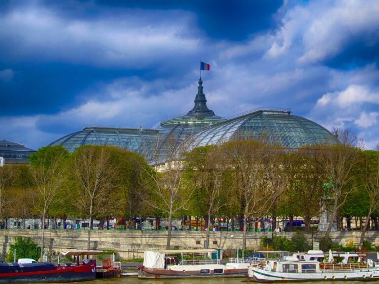 Paris – Historic Guided Walking Tour