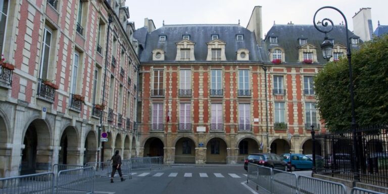 Paris: Le Marais Guided Walking Tour